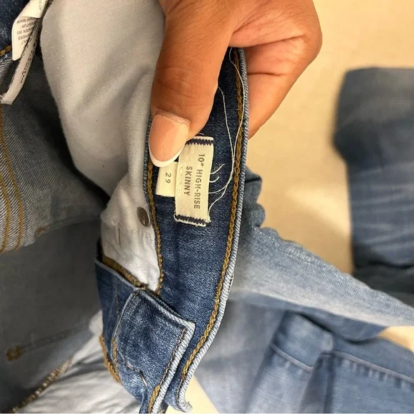 Madewell 10" High-Rise Skinny Jeans: Tulip-Hem Edition‎ Size 29 - Picture 4 of 9